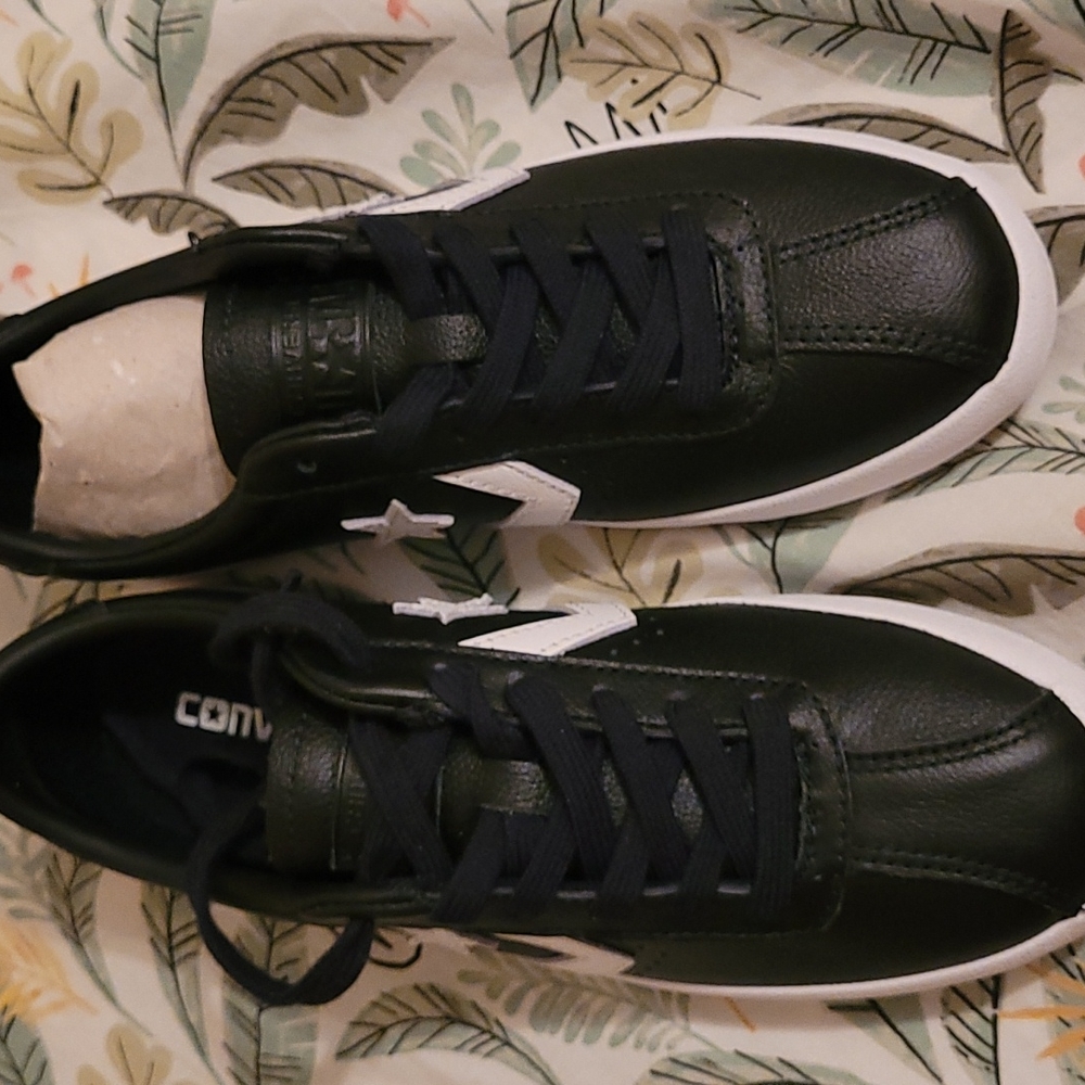 NWOT Black Converse Sneakers